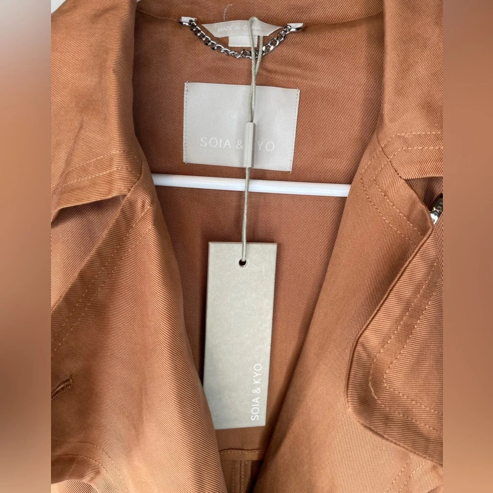 NWT SOIA & KYO Nousha Tailored Lightweight Trench Coat in Amber Size Small - Picture 11 of 16